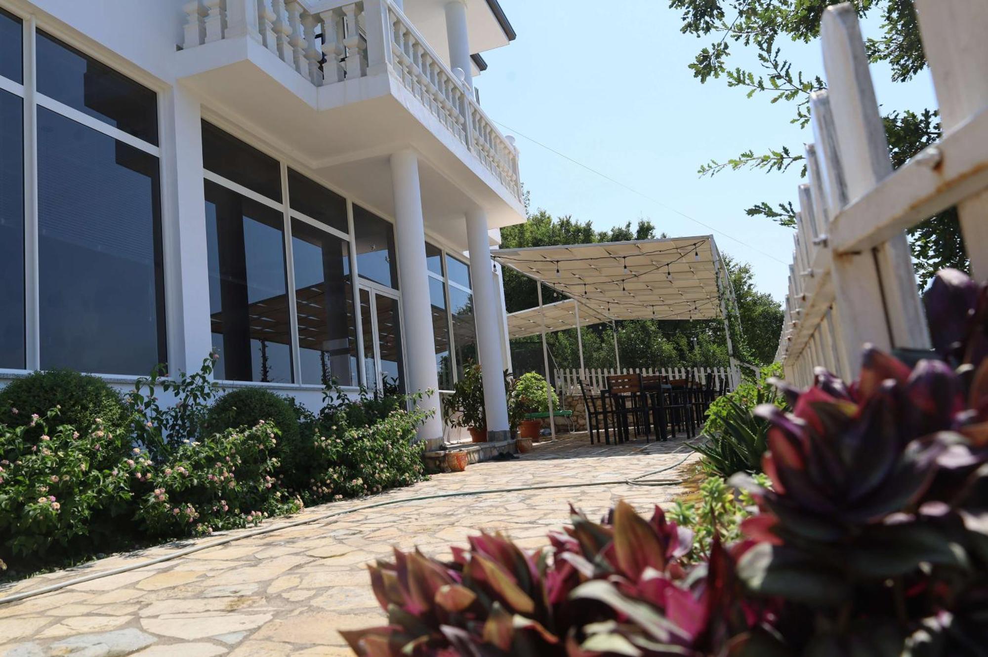 Vila Horizont Baks-Rrjoll Exterior photo
